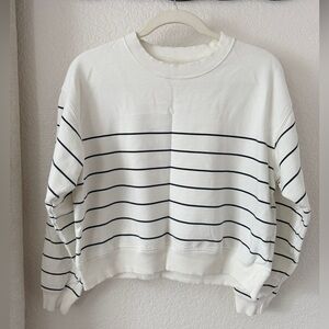 American Eagle • Striped crewneck sweatshirt
